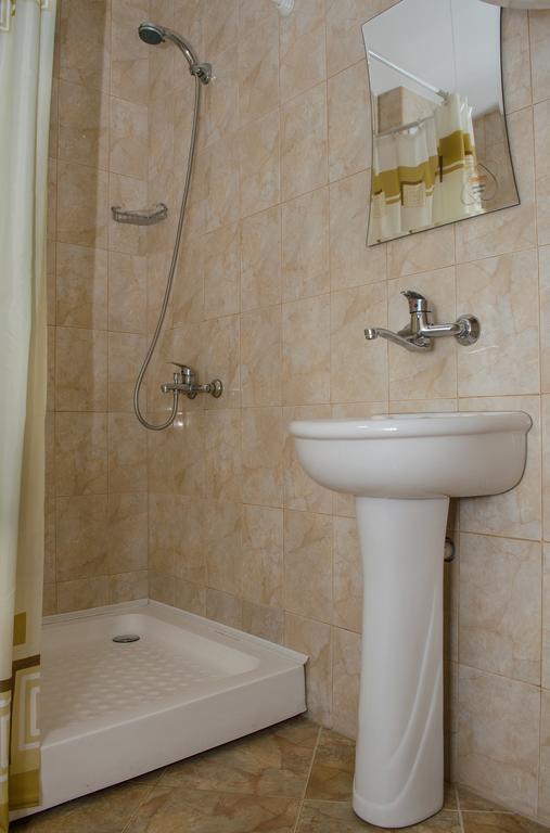 Guest House Joji Szapareva Banja Szoba fotó